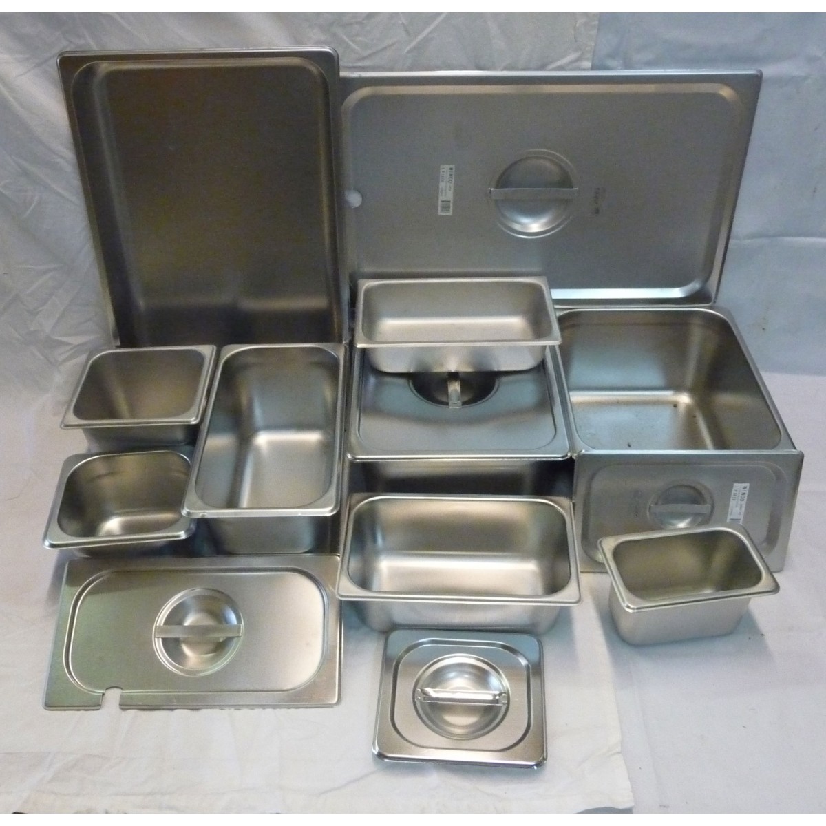 66 pans Steam Table Pans & Inset Pans Steam Buffet Tables